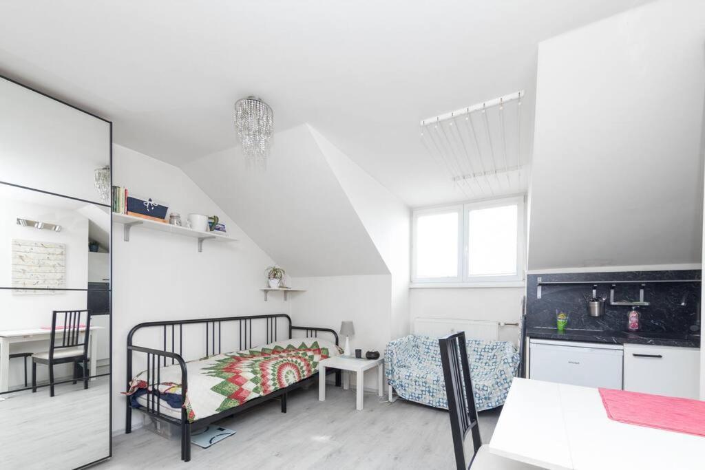 Apartmán The Attic Studio Bratislava Exteriér fotografie